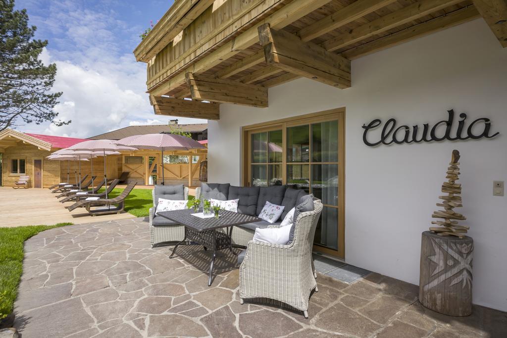 Flora - Das Kleine Gartenhotel Ellmau Exterior photo